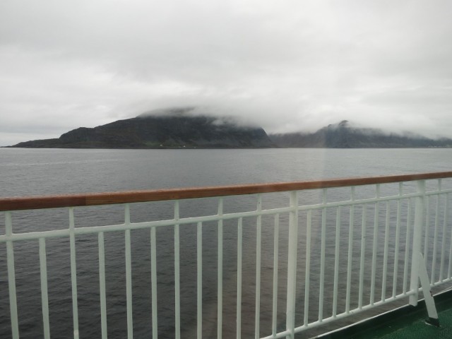 Hurtigruten_2015-06-18_06-33